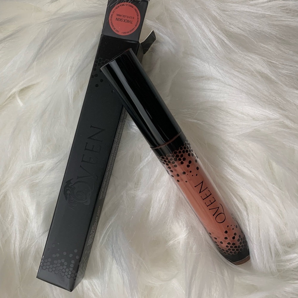 Matte Liquid Lip Satin- QVEEN